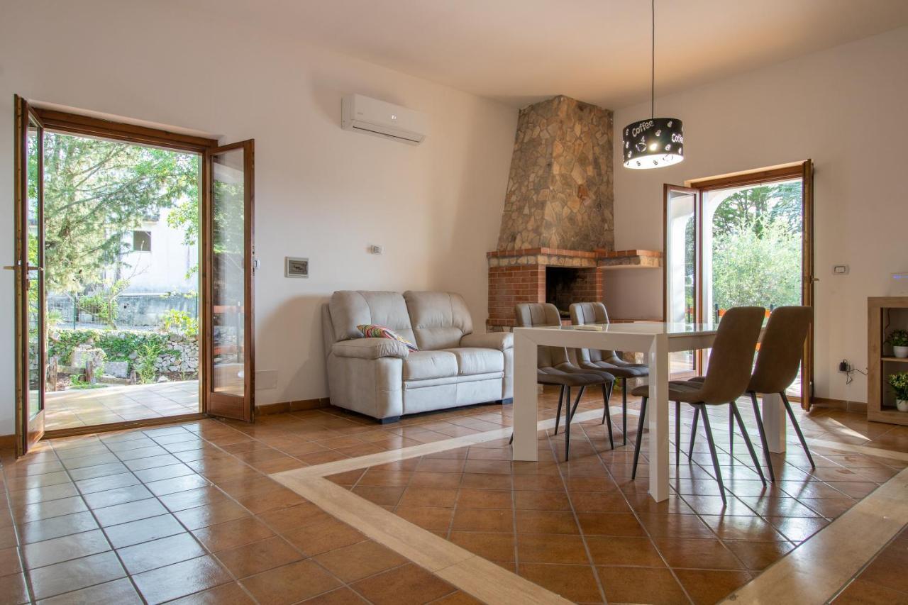 Villa Nicole Остуни Экстерьер фото